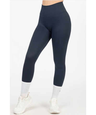 WHAT ARE SEAMLESS LEGGINGS?